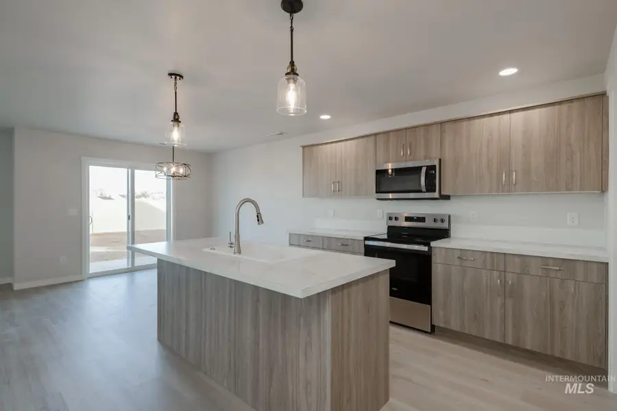 33 S Sweetgrass Ave, Nampa, ID 83651 - #3