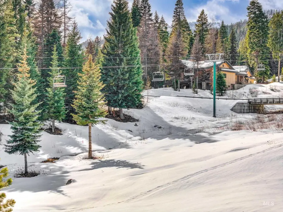 679 Whitewater Drive, Donnelly, ID 83615 - #2