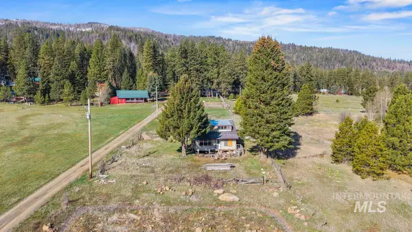 38 Pats Lane, Cascade, ID 83611
