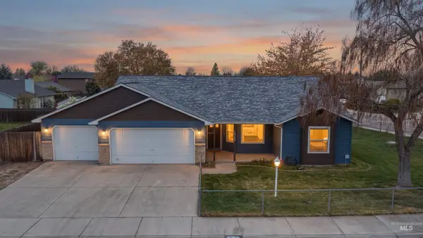 1925 N Hillmont Ave, Meridian, ID 83646