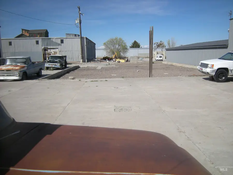 Appr 403 Main St (lots 16,17, 18 Blk 5), Hazelton, ID 83355 - #2