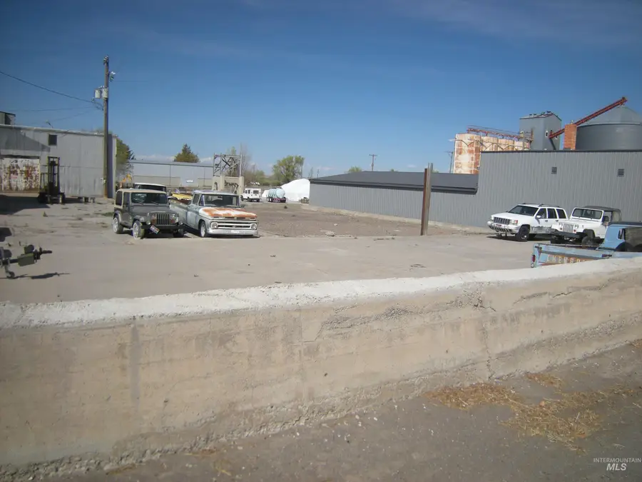 Appr 403 Main St (lots 16,17, 18 Blk 5), Hazelton, ID 83355 - #3