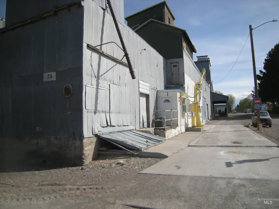 Appr 400 Railroad St. Lots 1-12, Blk 5, Hazelton, ID 83335 - #2