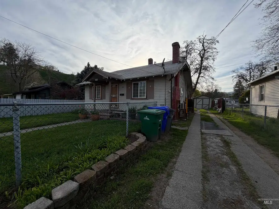 410 12th Street, Lewiston, ID 83501 - #2
