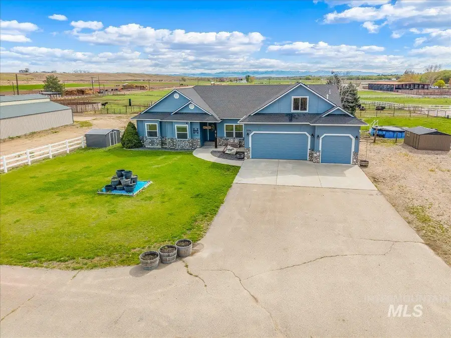 25940 Lansing Ln, Middleton, ID 83644 - #3