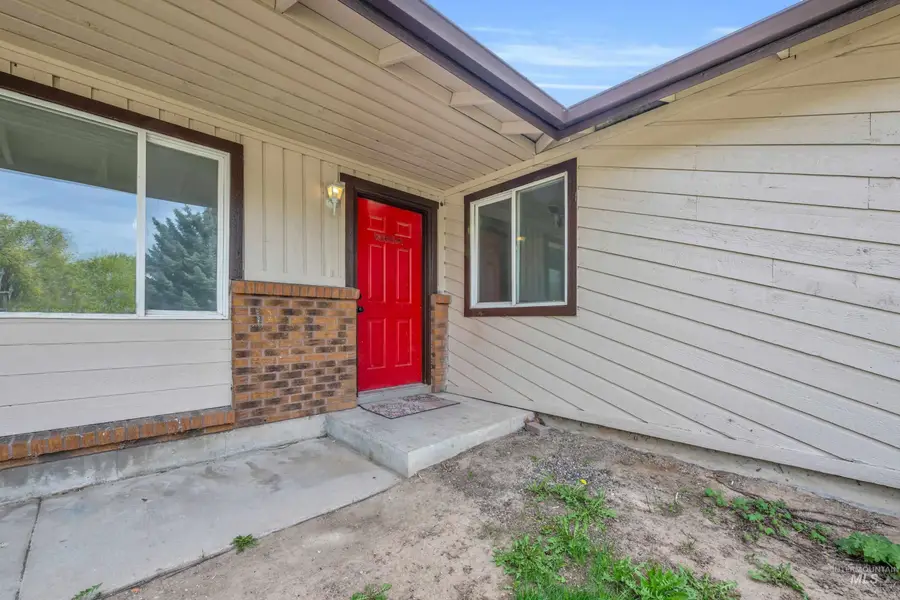 702 Meadowview Dr, Nampa, ID 83651 - #3