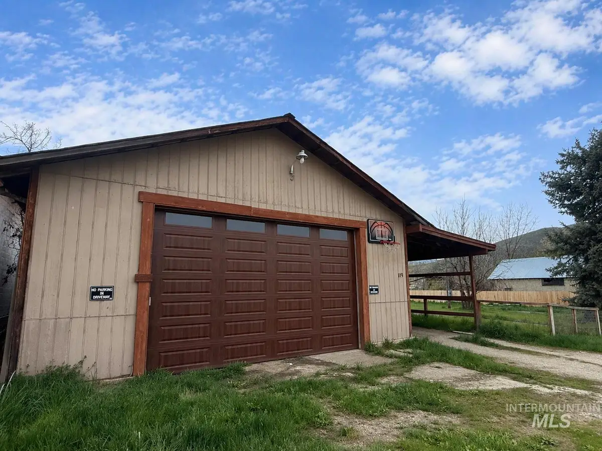 119 W Boise St, Horseshoe Bend, ID 83629 - #1