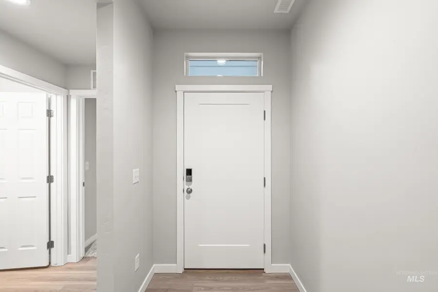 924 NE Trailridge St, Mountain Home, ID 83647 - #2