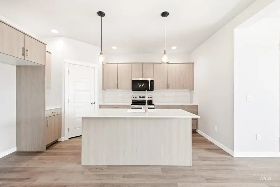 6674 W Redwood Creek Dr, Meridian, ID 83646 - #3