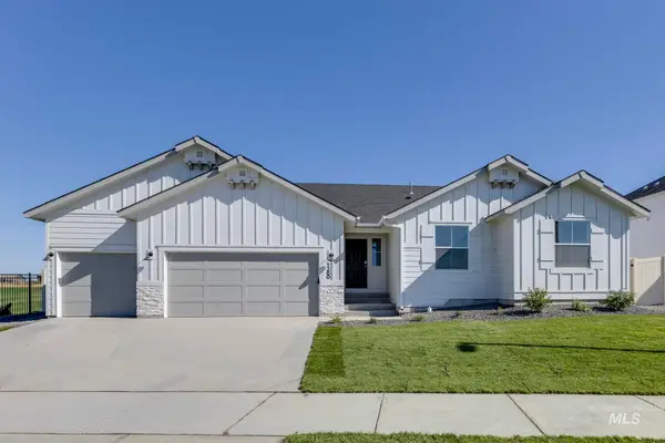 8317 E Bright Angel Dr, Nampa, ID 83687
