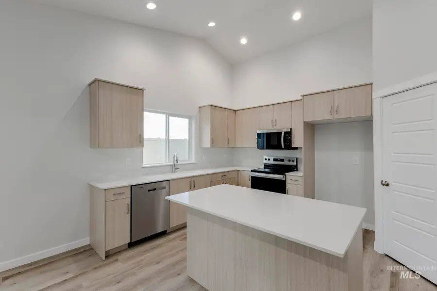 15264 Fuchsia Ave, Nampa, ID 83651 - #3