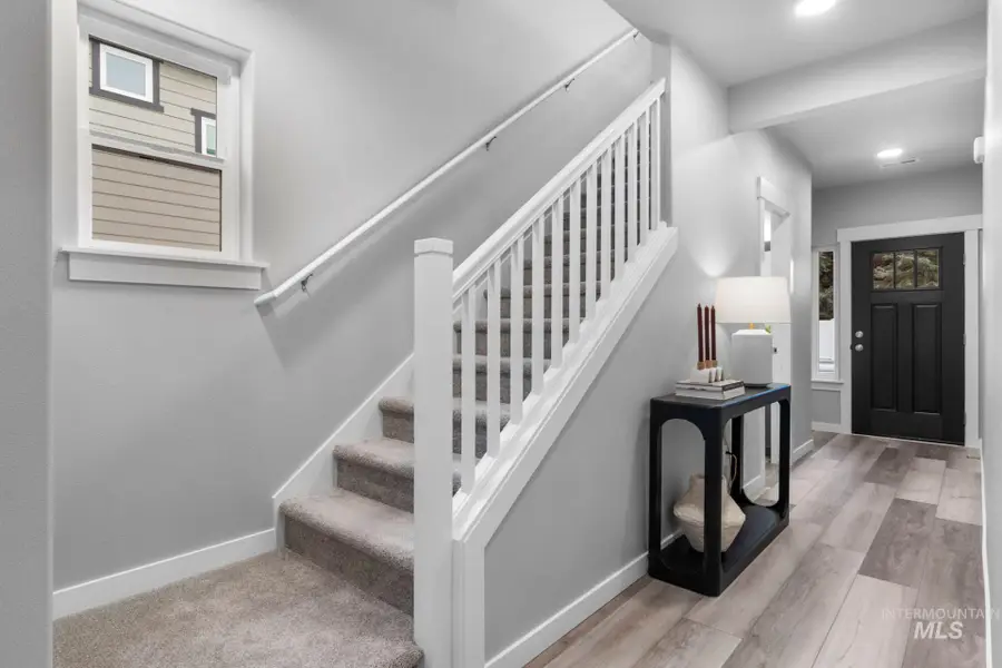 713 SW Mendenhall St #4/6, Mountain Home, ID 83647 - #2