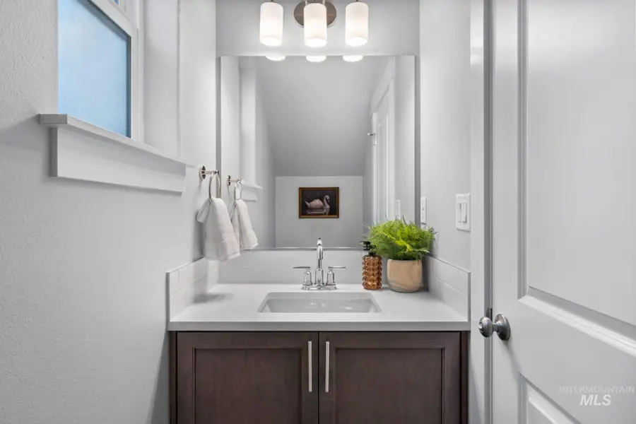 713 SW Mendenhall St #4/6, Mountain Home, ID 83647 - #3