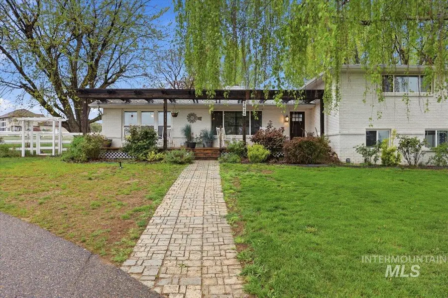 5625 Sunset Drive, Fruitland, ID 83619 - #2