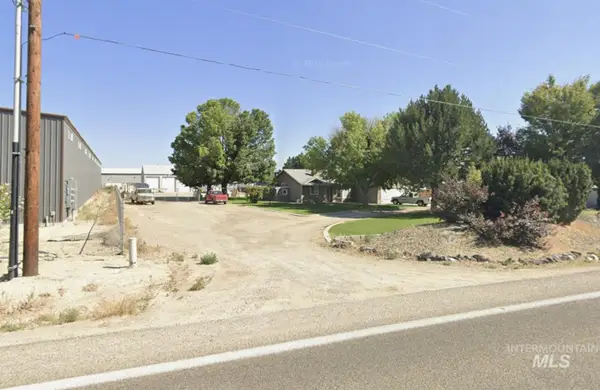 8572 Birch Ln, Nampa, ID 83687