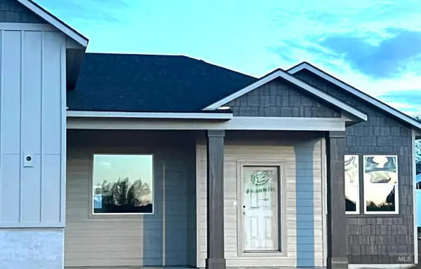 1063 W Troy Place, Kuna, ID 83634