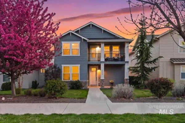 4495 E Timbersaw Dr, Boise, ID 83716