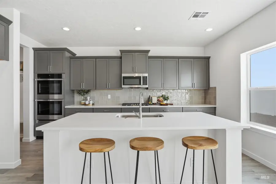 7608 E Dixon St, Nampa, ID 83687 - #2