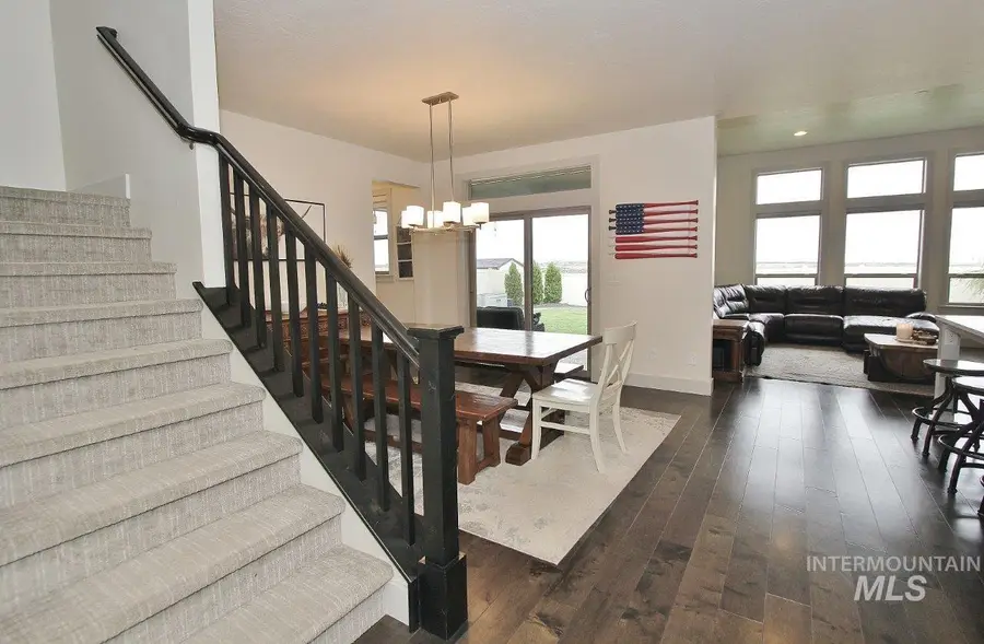 7595 S Wagons West Ave, Boise, ID 83716 - #3