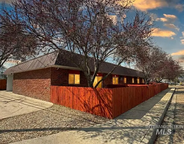 160 NW 3rd, Ontario, OR 97914