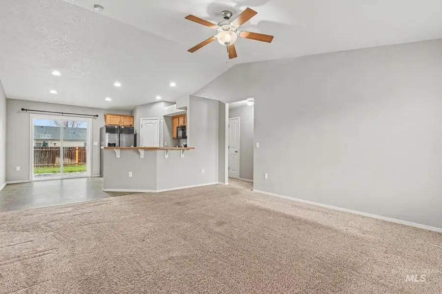 624 Cinnabear Dr, Kuna, ID 83634 - #3