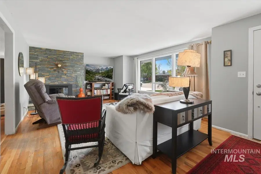 6808 W Fernwood Dr, Boise, ID 83709 - #3