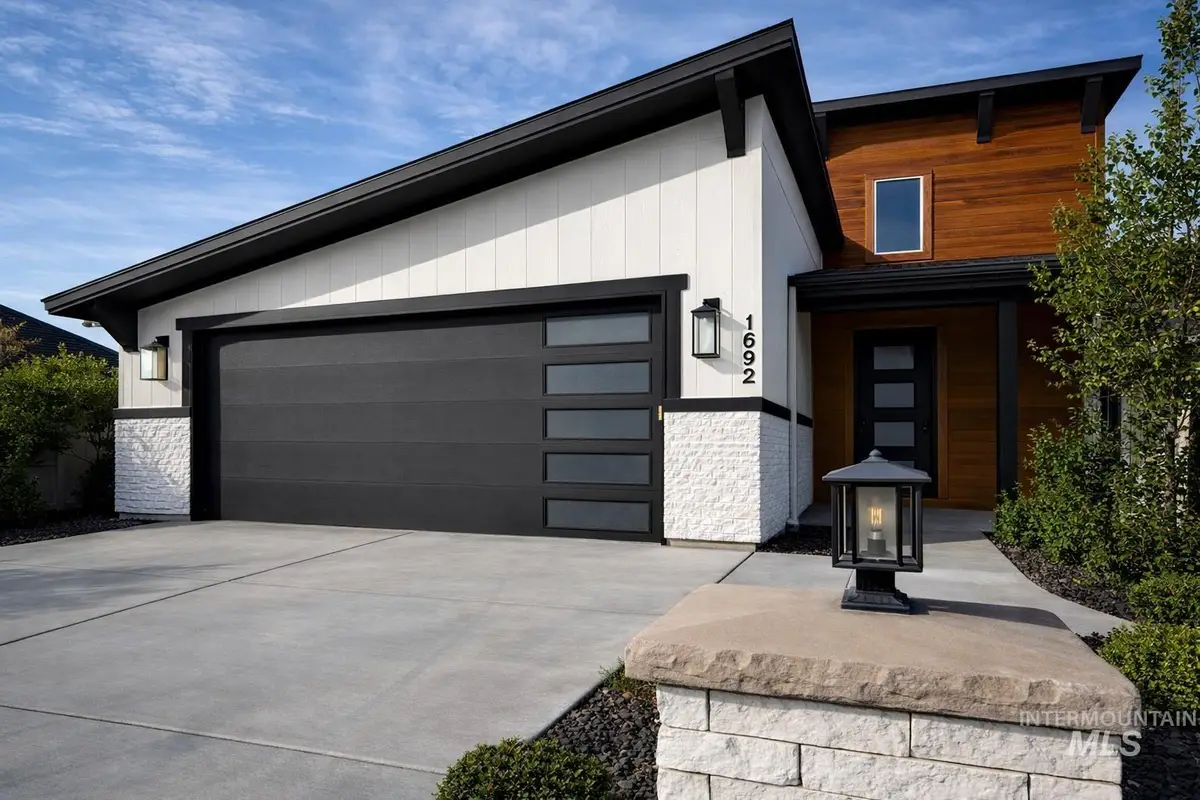 1962 E Presidential Dr, Meridian, ID 83642 - #1