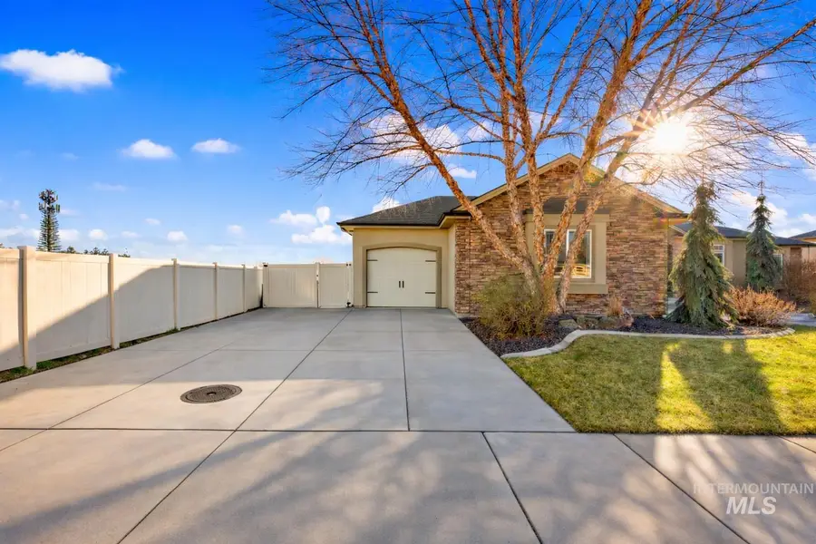 2021 W Sagwon Dr, Kuna, ID 83634 - #2