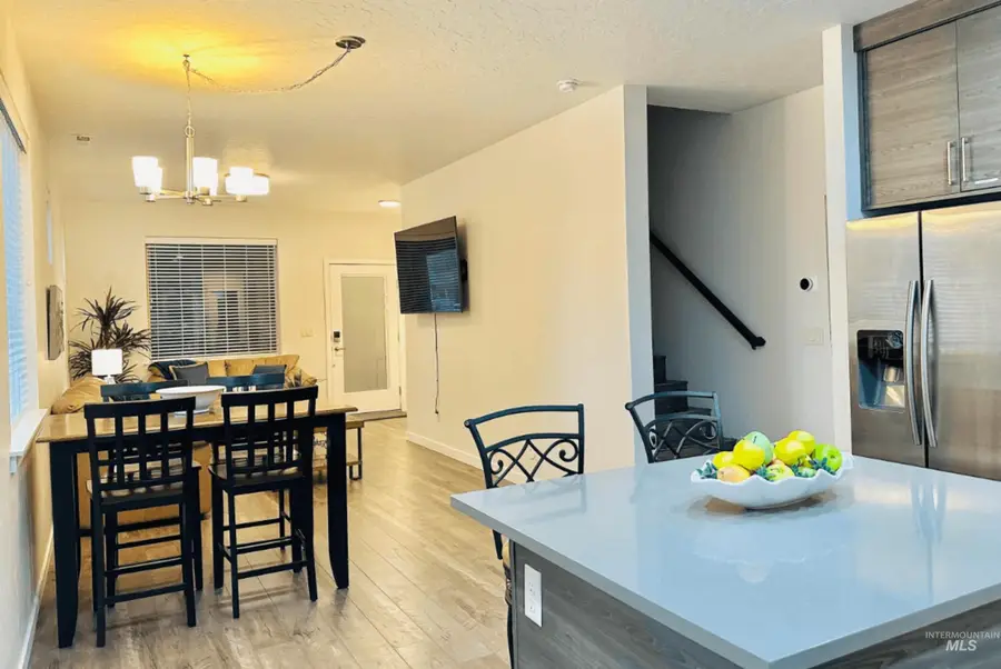 225 E 36th Street, Garden City, ID 83714 - #2