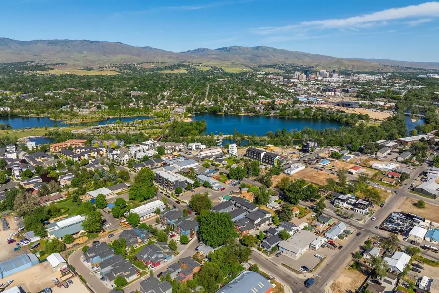 225 E 36th Street, Garden City, ID 83714 - #2