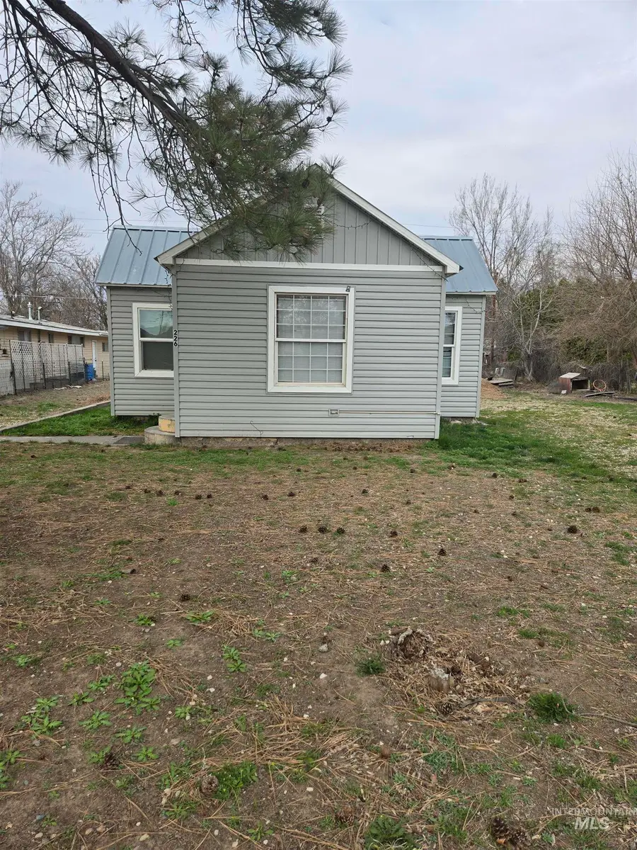 226 W Owyhee, Homedale, ID 83628 - #2