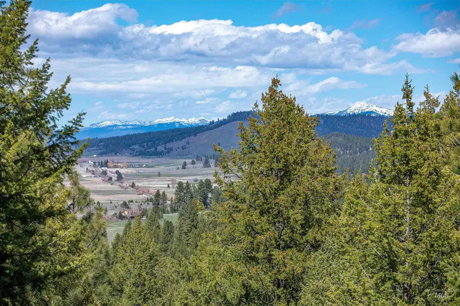 1562 Crown Point Parkway, Cascade, ID 83611 - #3