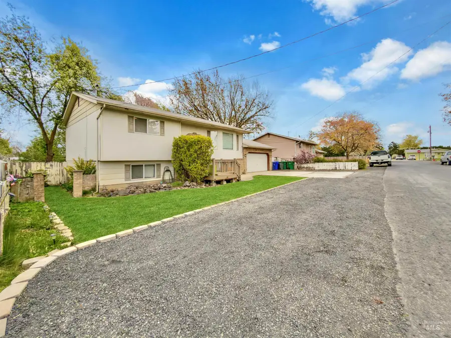 1733 Birch Ave, Lewiston, ID 83501 - #3