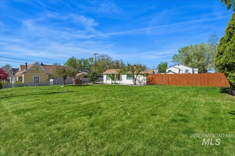 507 18th Avenue N, Nampa, ID 83687 - #2