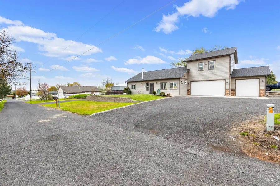 3810 21st St, Lewiston, ID 83501 - #2