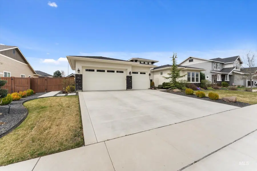 2061 N Synergy Ave, Eagle, ID 83616 - #3