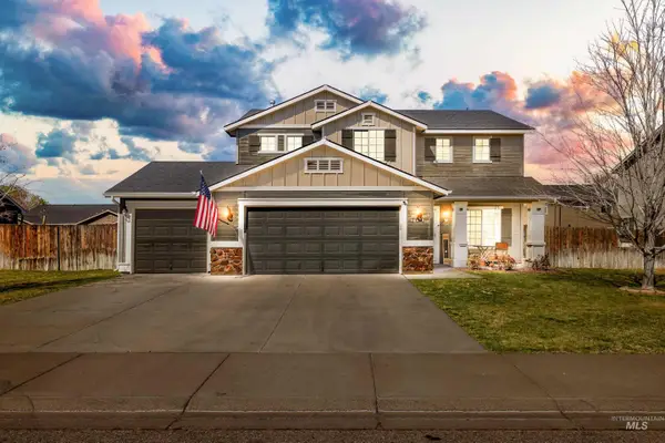 700 SW Panner St, Mountain Home, ID 83647