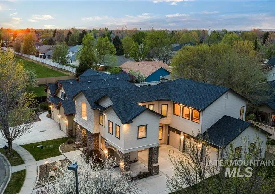 1896 E Meadow Creek Dr, Meridian, ID 83646 - #1