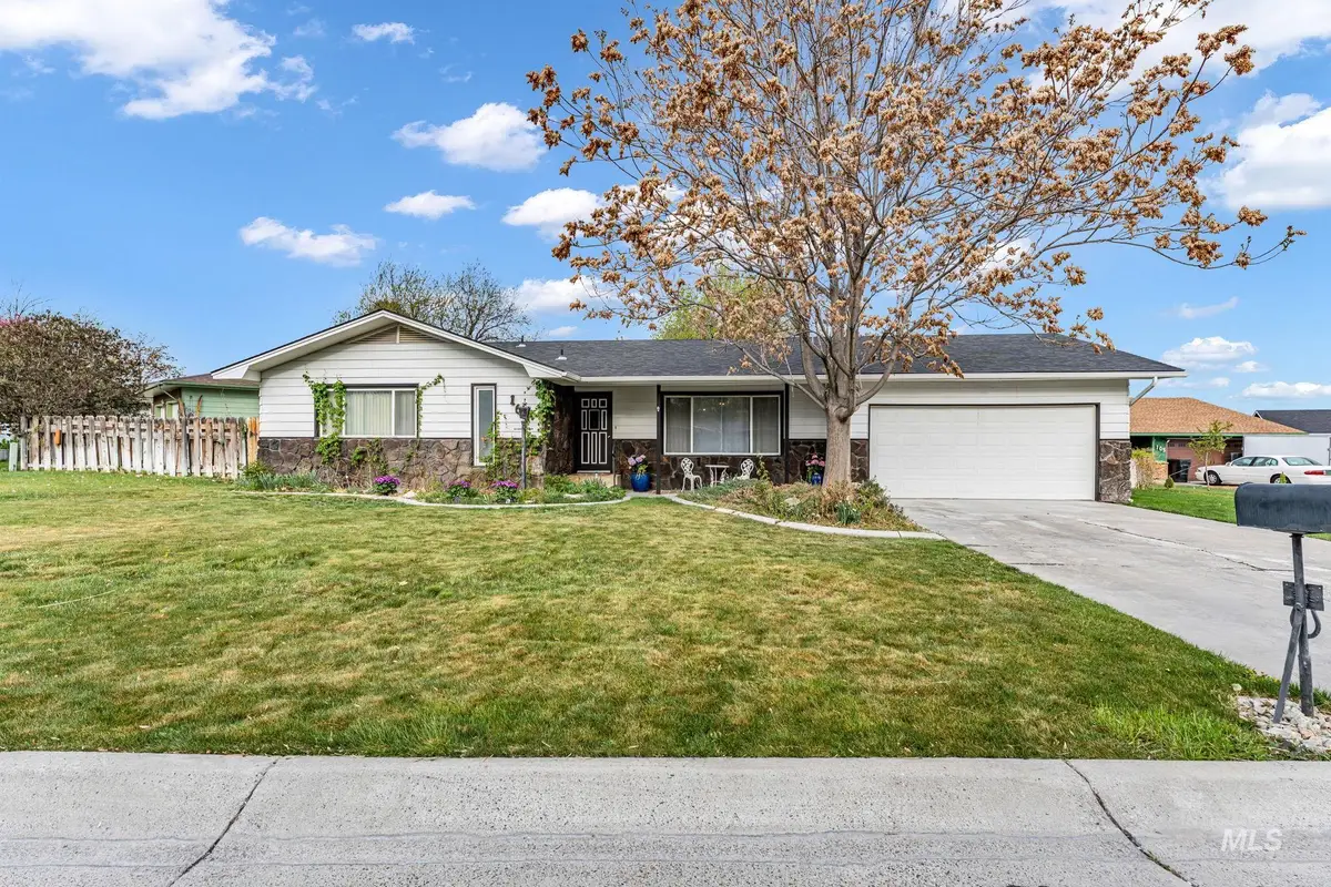 103 Rainbow Cir, Buhl, ID 83316 - #1