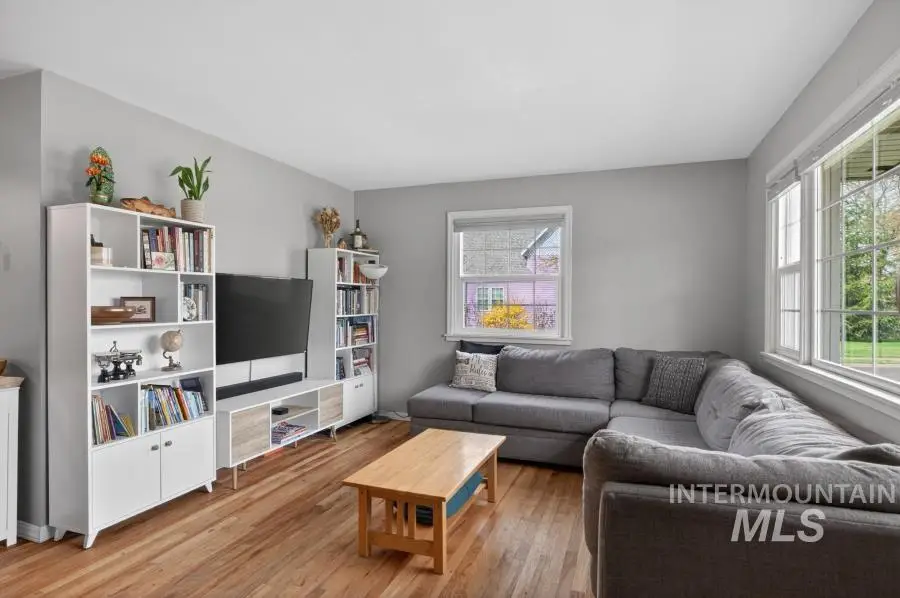 803 E 8th, Moscow, ID 83843 - #3