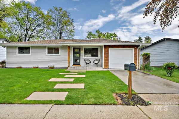 2920 N Arthur, Boise, ID 83703