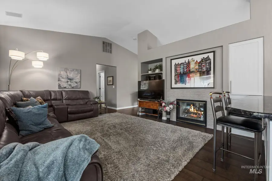 6324 S Peppertree Ave, Boise, ID 83716 - #2