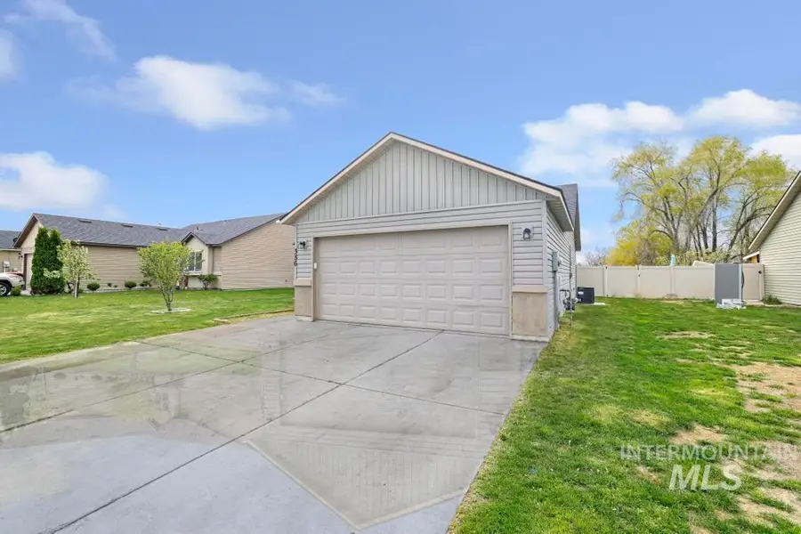 356 Watchmaker St, Twin Falls, ID 83301 - #2