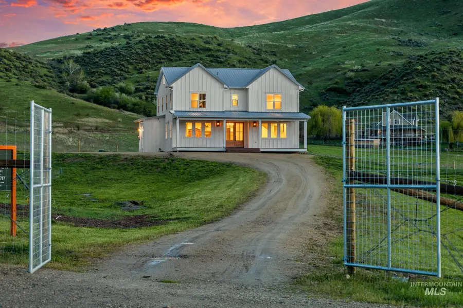 47 Faull Ranch Dr, Horseshoe Bend, ID 83629 - #2