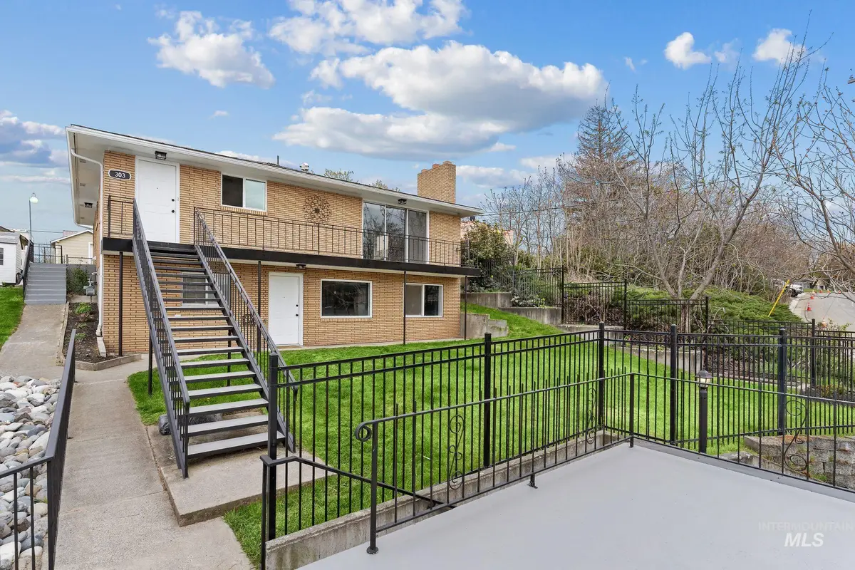 303 Highland Ave, Clarkston, WA 99403 - #1