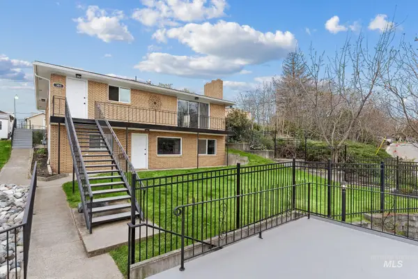 303 Highland Ave, Clarkston, WA 99403