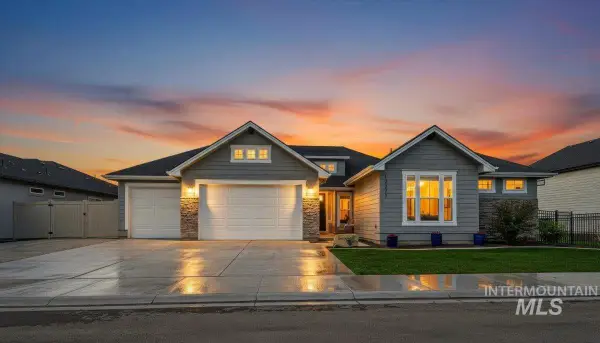 12277 W Cobalt Lake Dr, Star, ID 83669