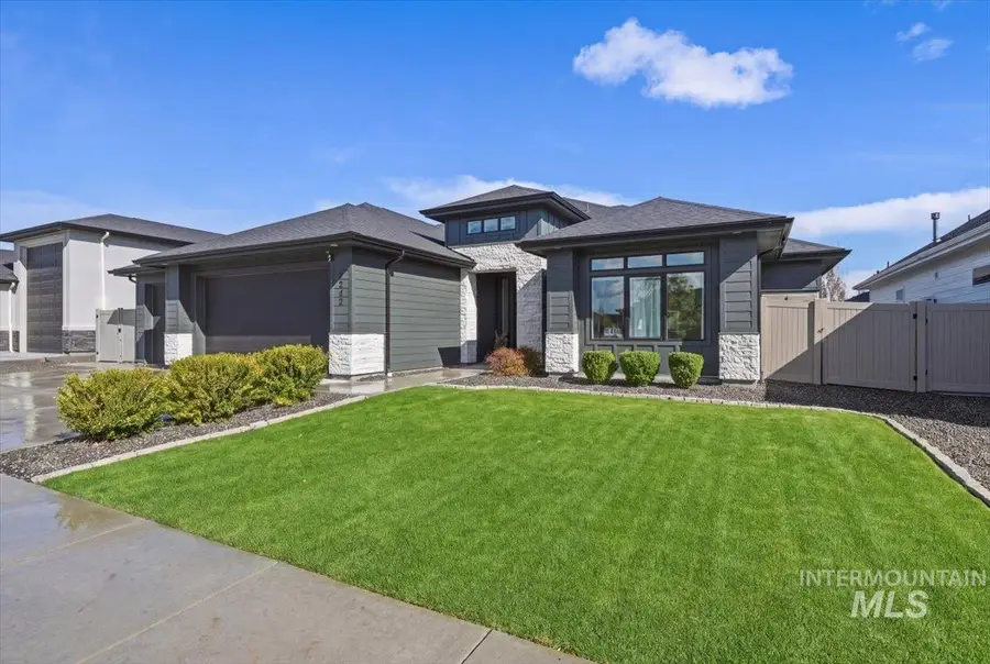 2242 E Timber Trail St, Kuna, ID 83634 - #2