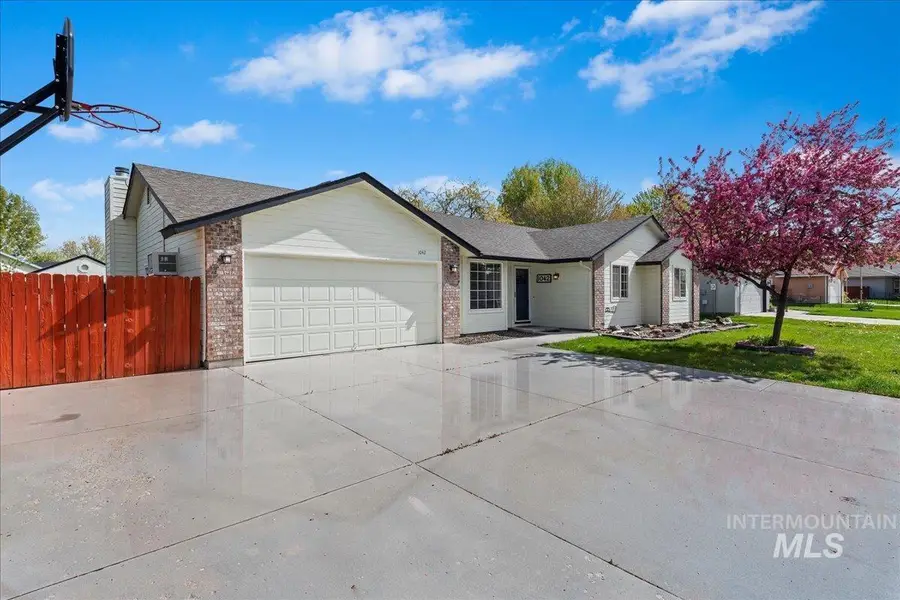 1042 W Pennwood St, Meridian, ID 83642 - #3
