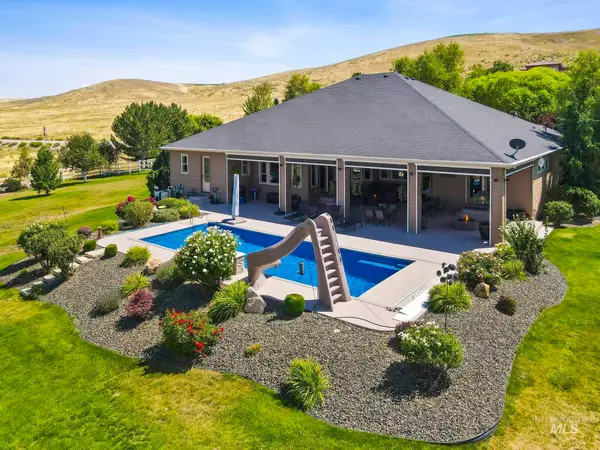 5522 W Hollilynn Drive, Boise, ID 83709